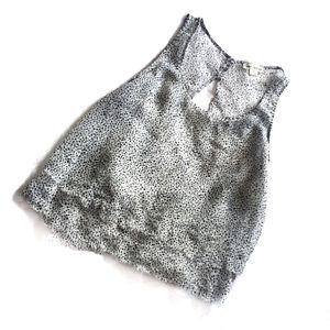 DOUBLE ZERO SLEEVELESS OPEN BACK BLOUSE SIZE M